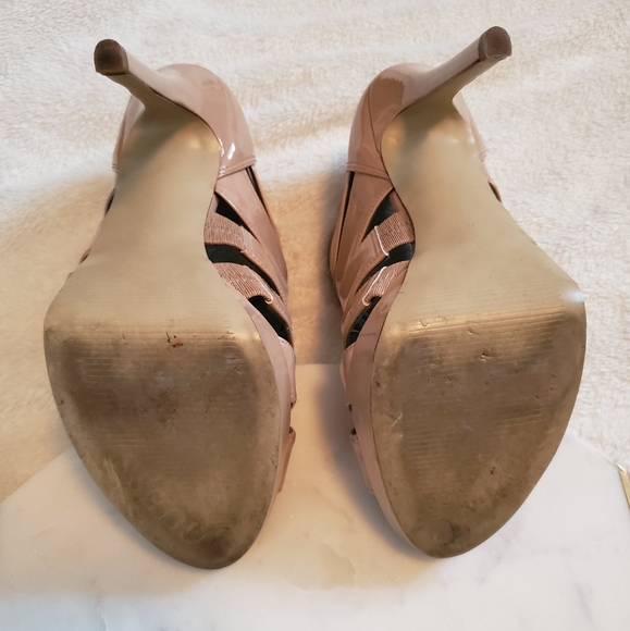Guess Nude Heels - Picture 5 of 8